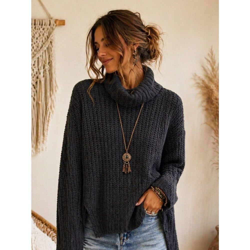 Anthropologie POL Charcoal Ribbed Turtleneck Sweater